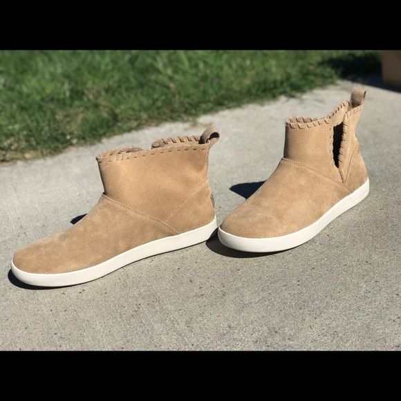 Koolaburra by UGG Women’s Rylee in Sand. - Picture 5 of 5